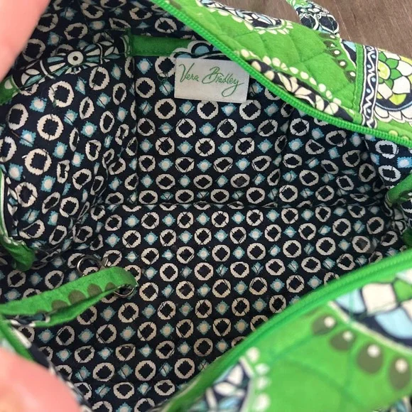 Vera Bradley Retired Cupcake Green Quilted Small Should Duffle - Picture 4 of 9